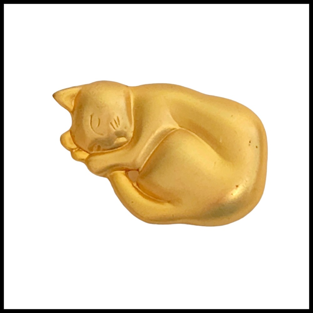 Vintage Gold Tone Sleeping Cat‎ Kitty Pin Brooch